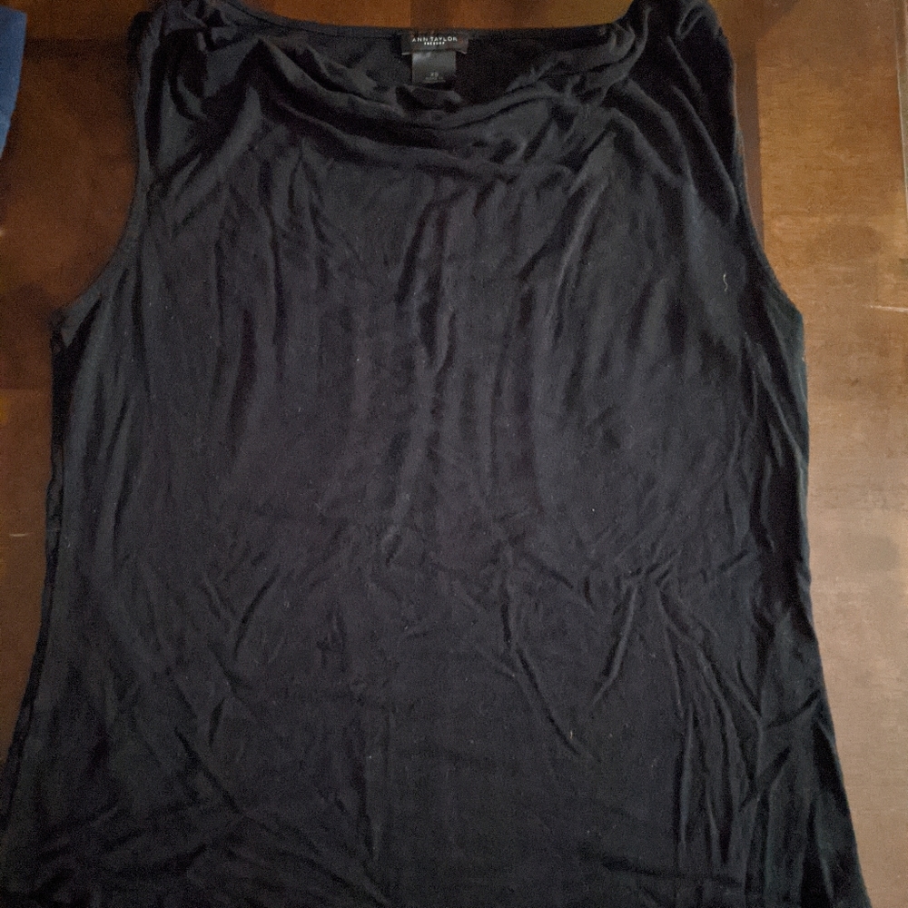woman's top